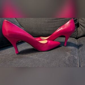 Details 3" heel in peony pink Size 8.5 B